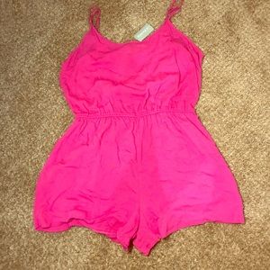 🌺Pretty in pink romper! 🌺